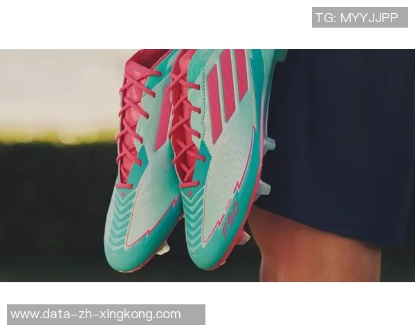 足球鞋等级刺客：揭秘顶级球鞋如何提升球员表现与竞技水平